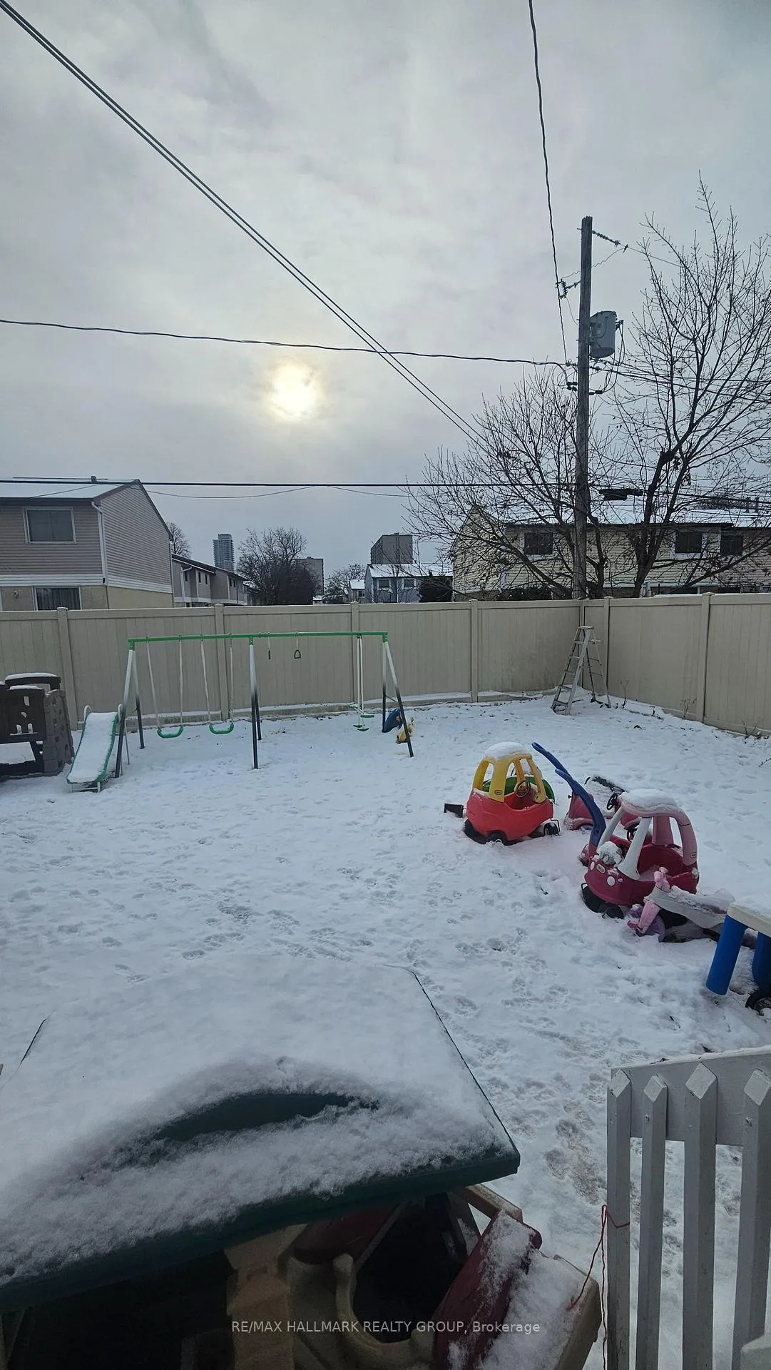 Photo 19 of 658 Dan Avenue, Ottawa, Cyrville — HOMEH