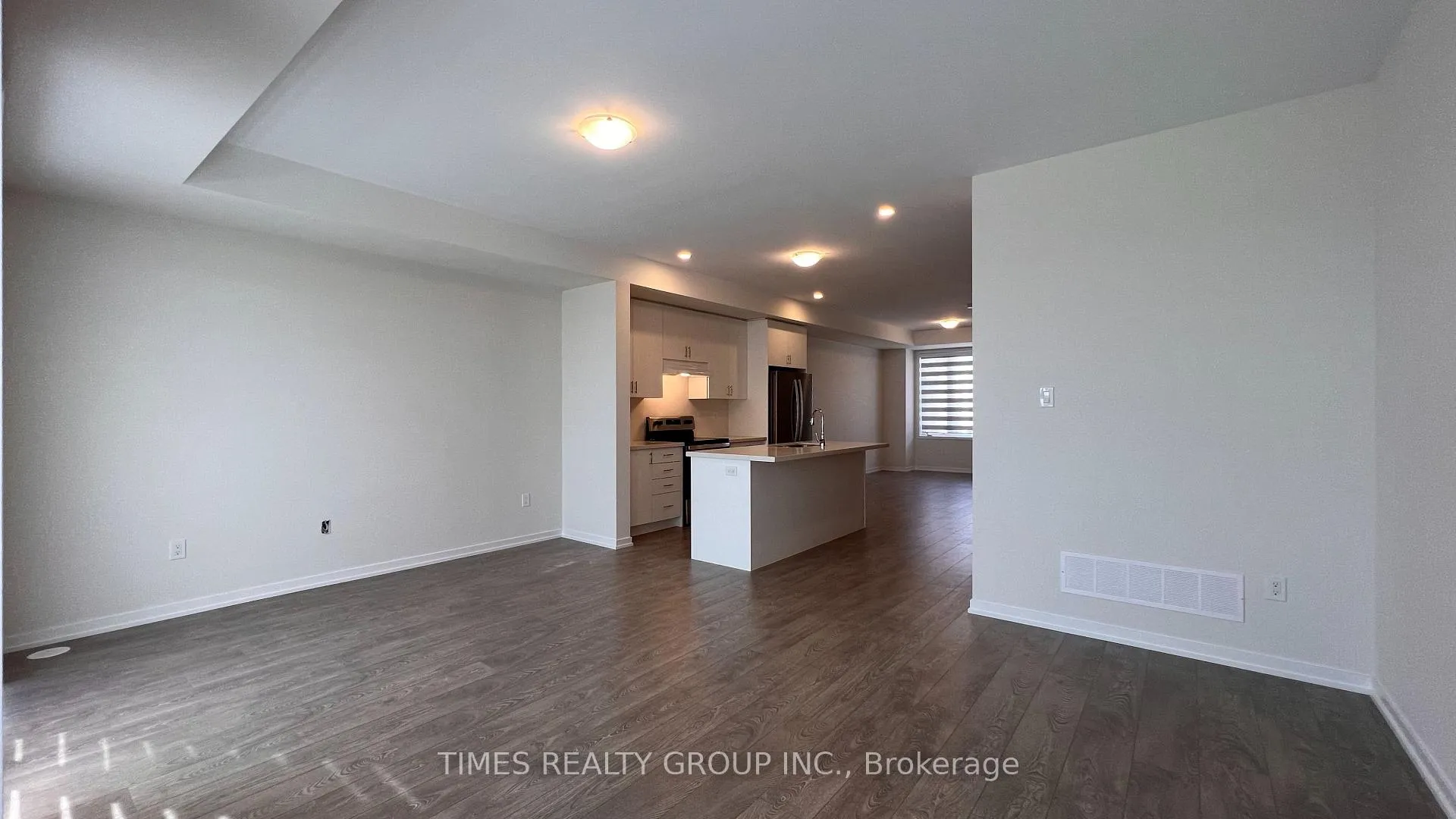 Photo 4 of 45 Rattenbury Road, Vaughan, Patterson — HOMEH