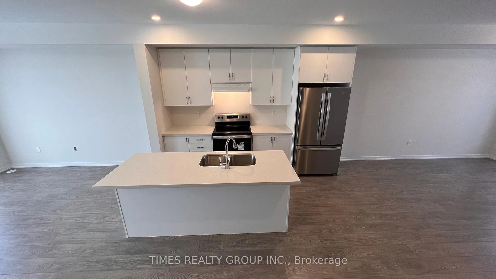 Photo 7 of 45 Rattenbury Road, Vaughan, Patterson — HOMEH