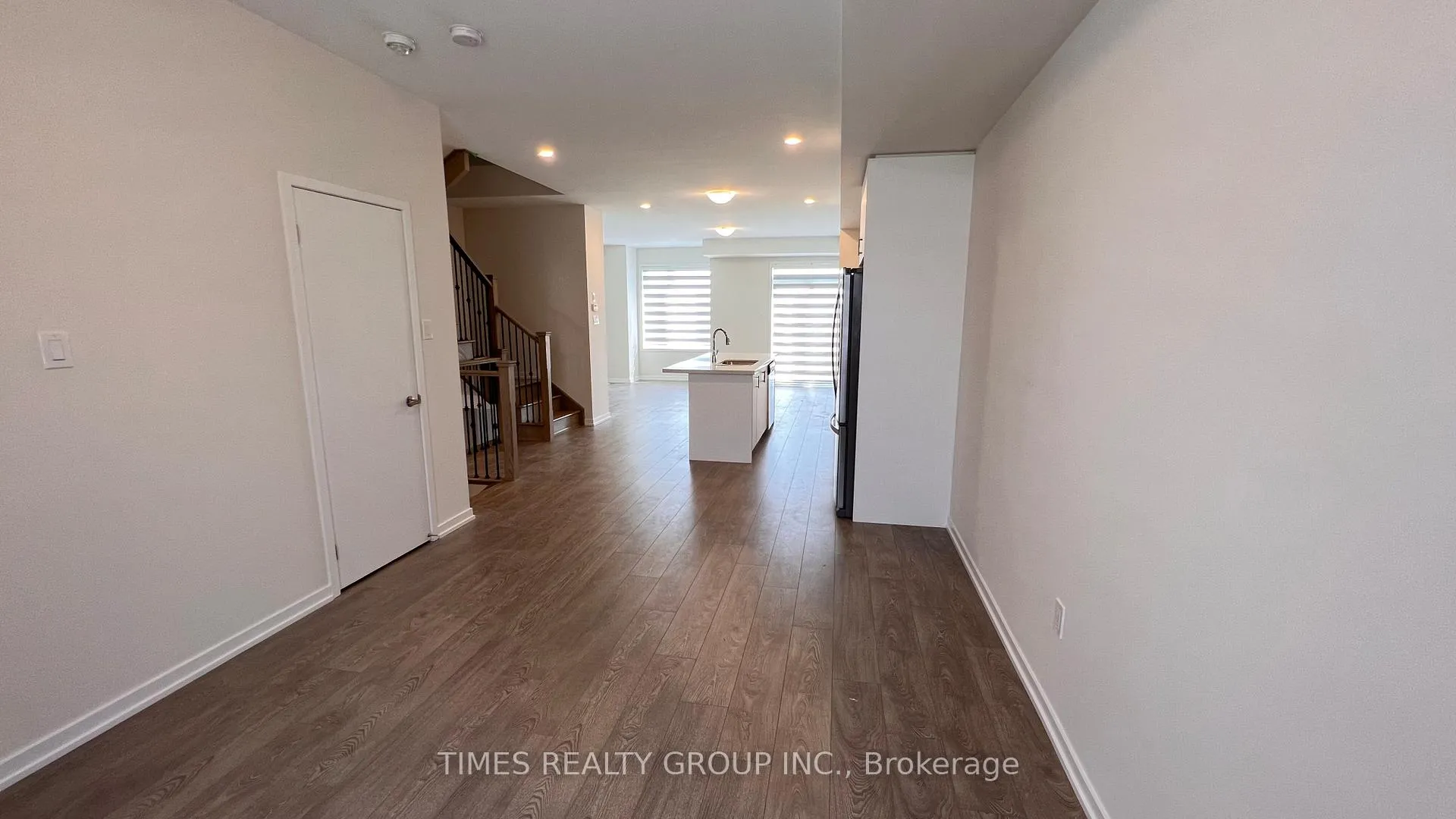 Photo 9 of 45 Rattenbury Road, Vaughan, Patterson — HOMEH