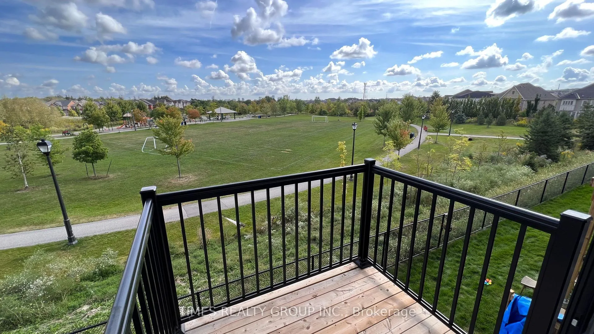 Photo 28 of 45 Rattenbury Road, Vaughan, Patterson — HOMEH