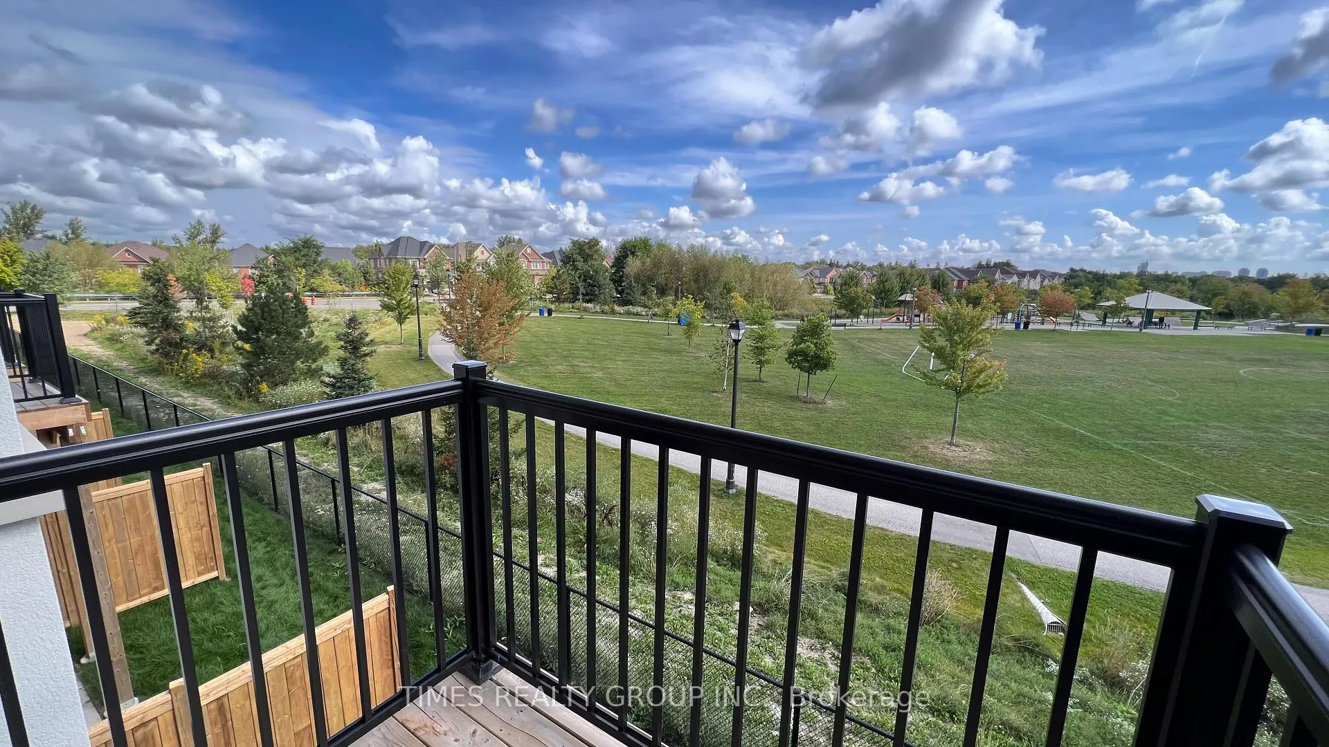 Photo 29 of 45 Rattenbury Road, Vaughan, Patterson — HOMEH