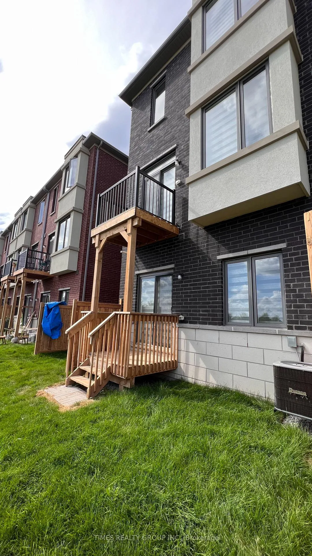 Photo 31 of 45 Rattenbury Road, Vaughan, Patterson — HOMEH