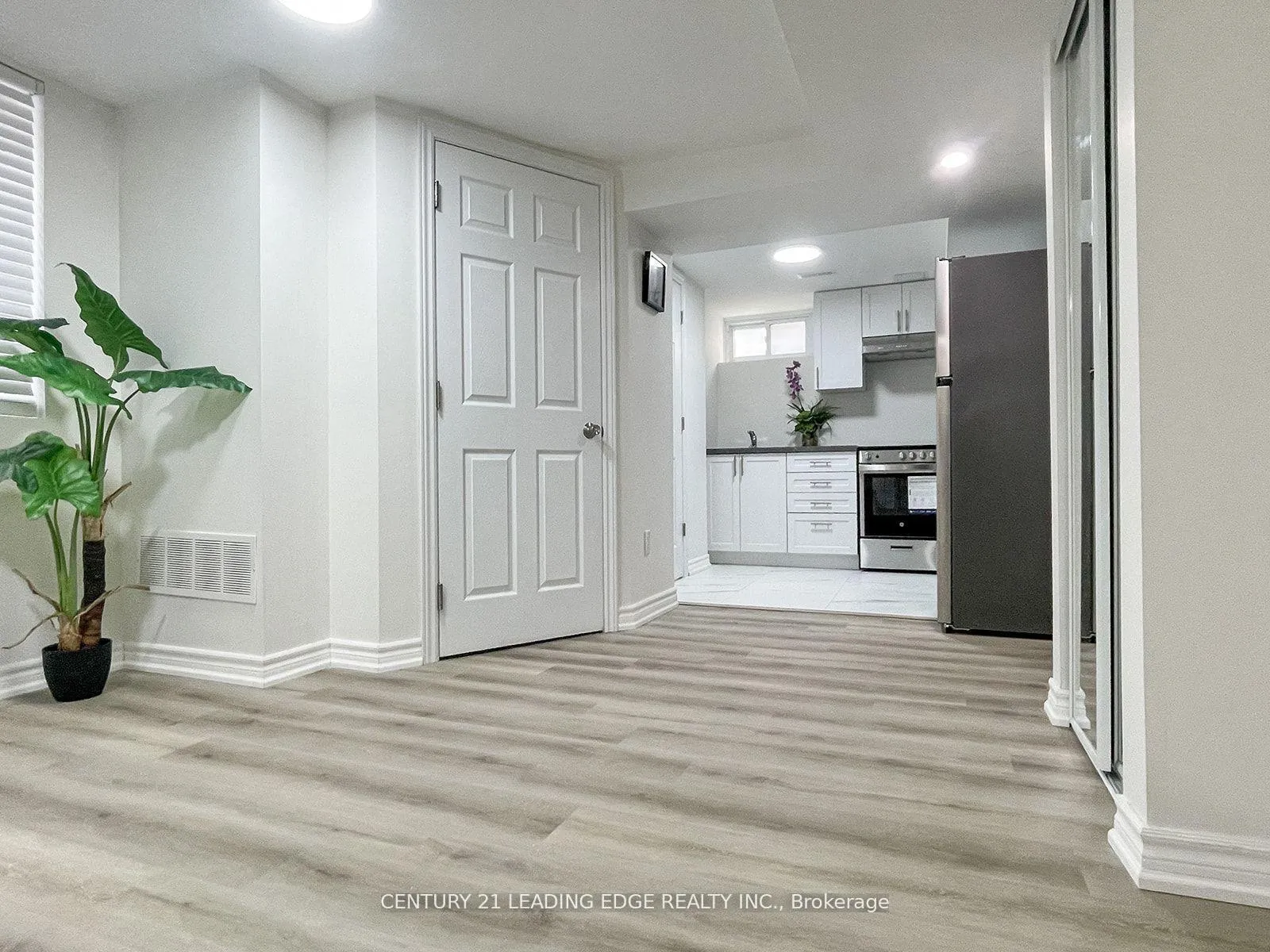 Front of Unit B, 117 Riverside Drive