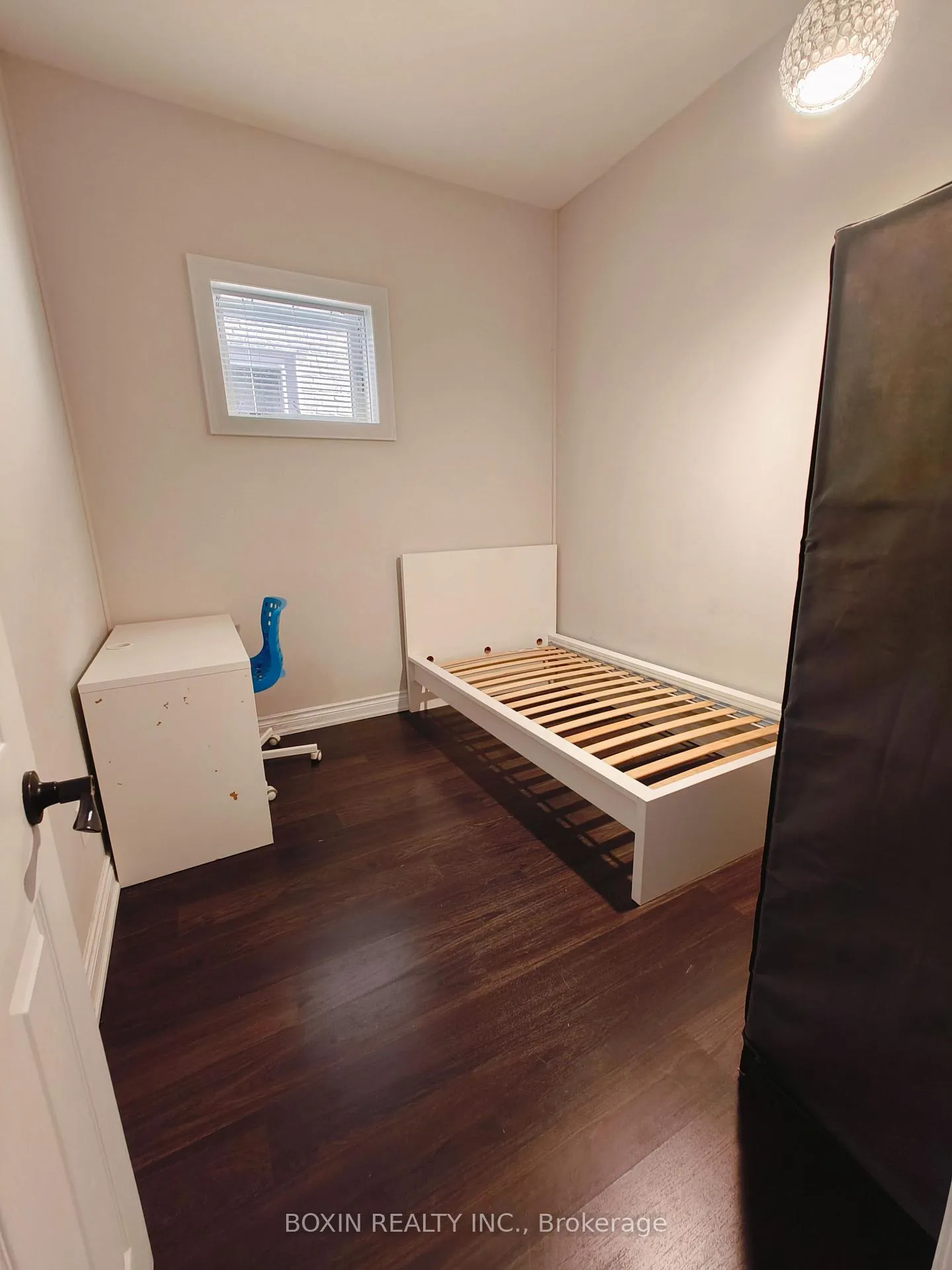 Photo 3 of 112 Frontenac Avenue, Toronto, Bedford Park-Nortown — HOMEH