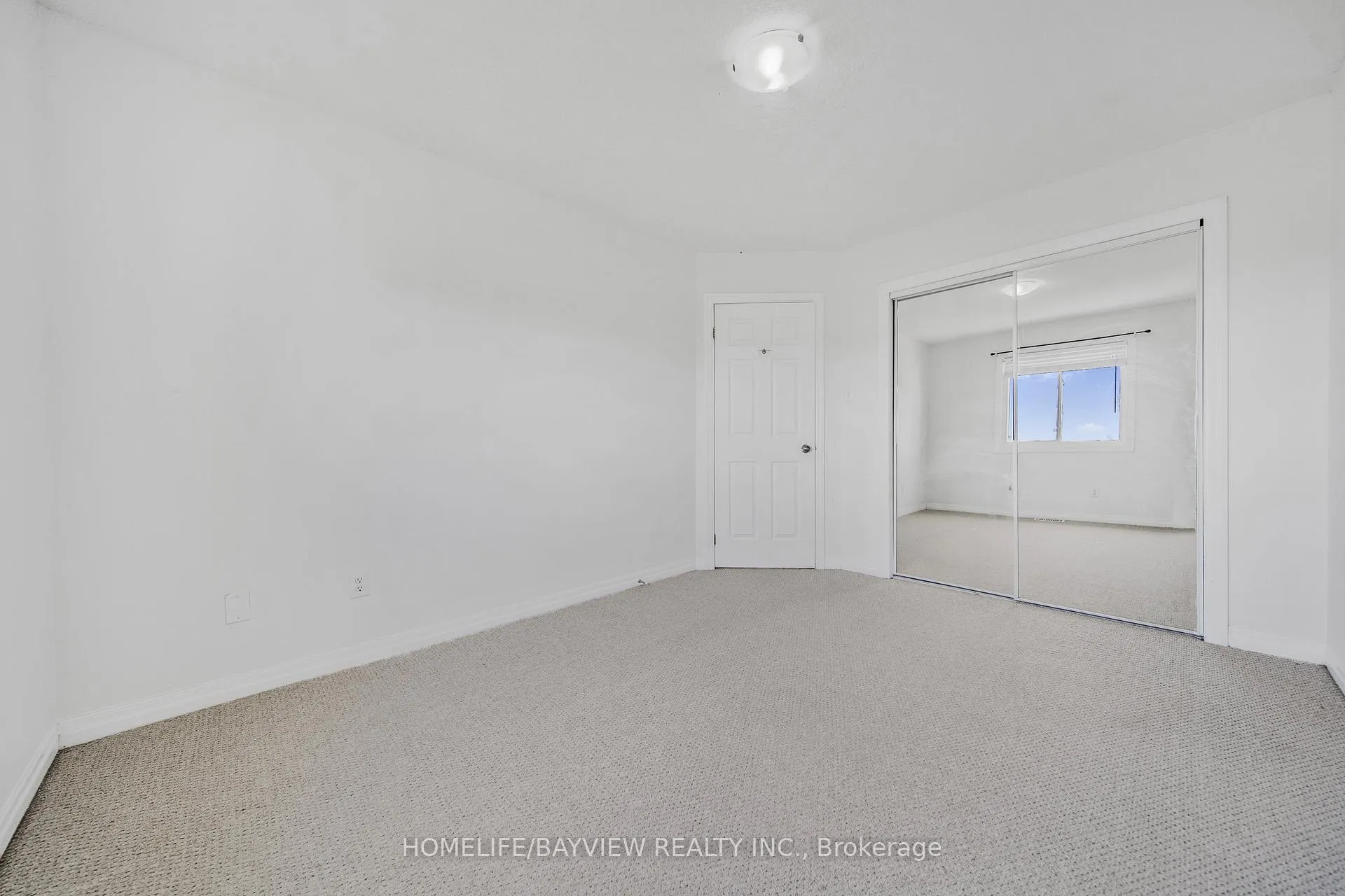 Photo 13 of 920 Dunblane Court, Kitchener, Huron Park — HOMEH