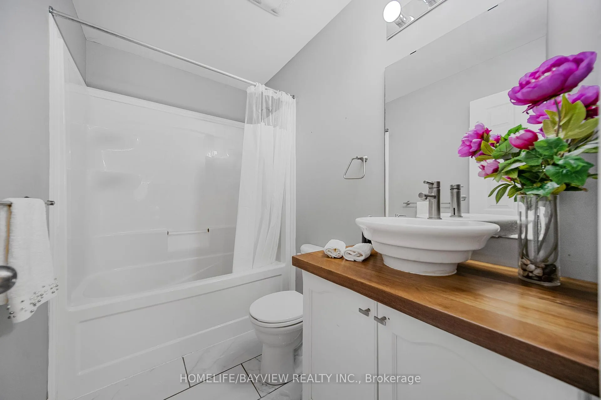 Photo 14 of 920 Dunblane Court, Kitchener, Huron Park — HOMEH