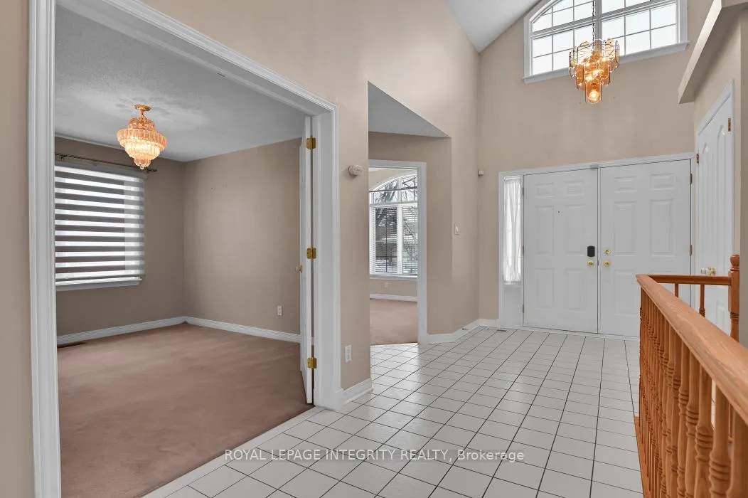 Photo 2 of 49 Sai Crescent, Ottawa, Hunt Club Park — HOMEH