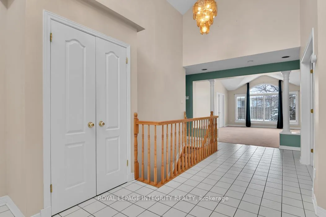 Photo 4 of 49 Sai Crescent, Ottawa, Hunt Club Park — HOMEH