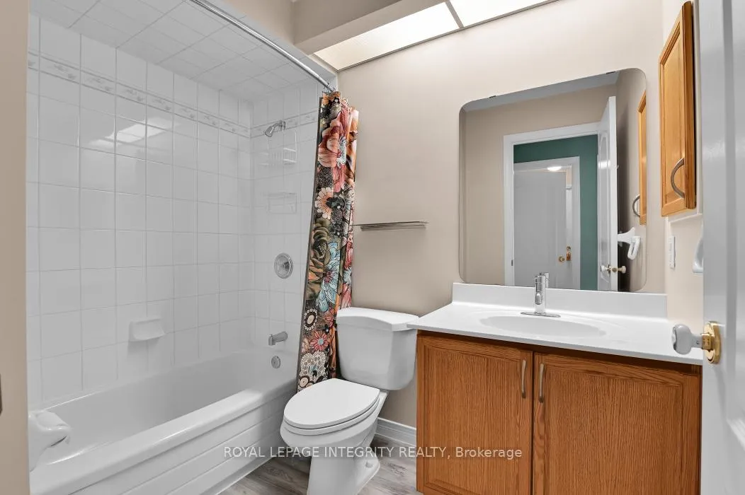 Photo 14 of 49 Sai Crescent, Ottawa, Hunt Club Park — HOMEH