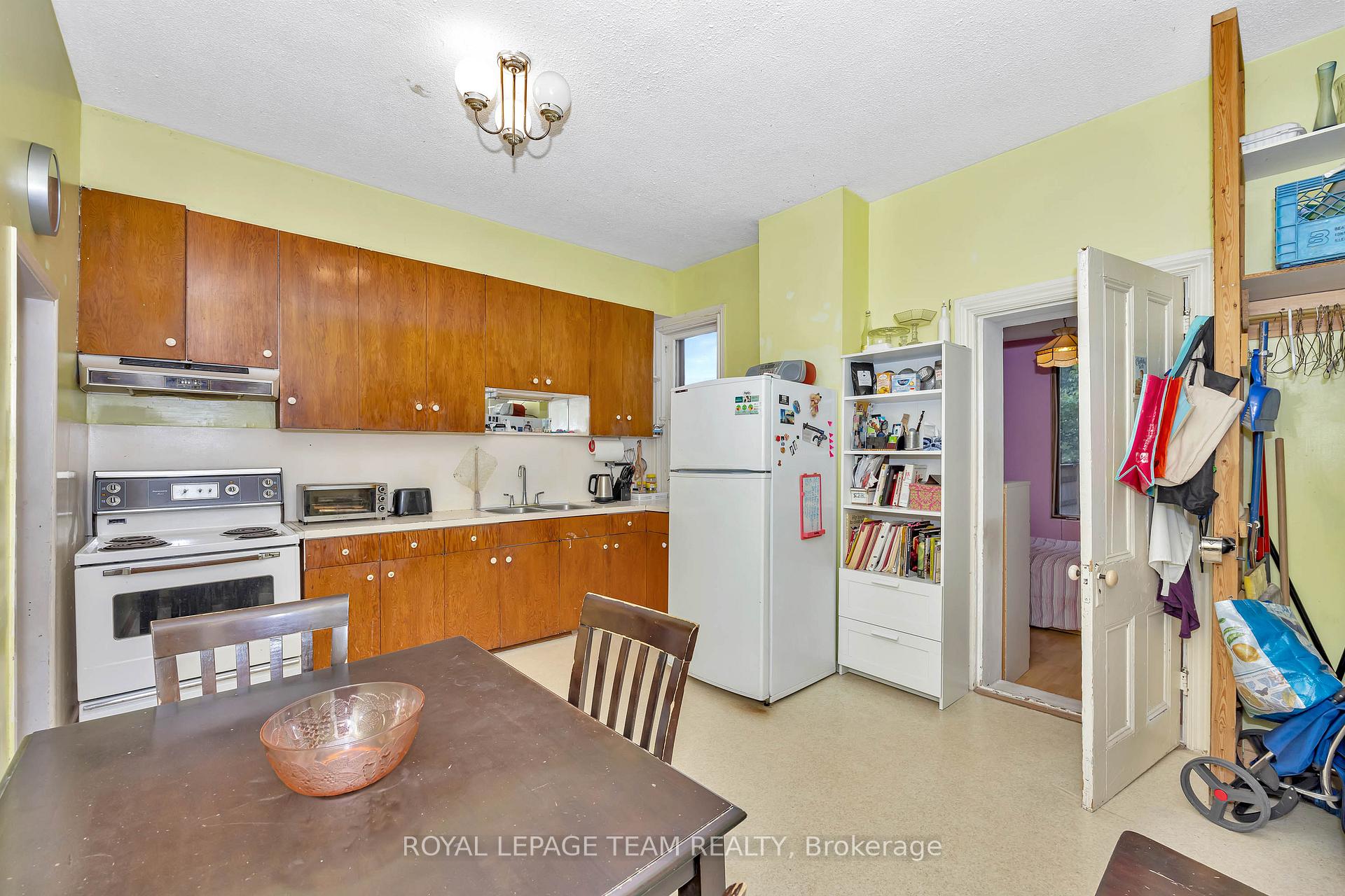 Photo 6 of 52 Lees Avenue, Ottawa, Ottawa East — HOMEH