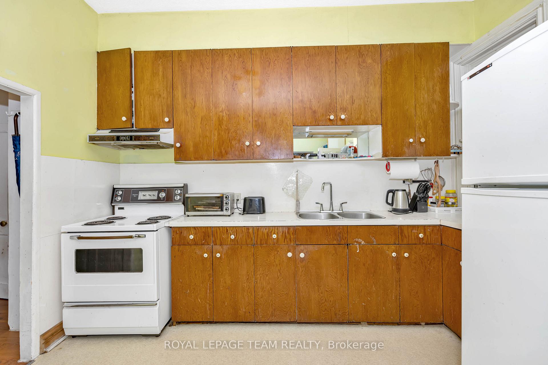 Photo 7 of 52 Lees Avenue, Ottawa, Ottawa East — HOMEH