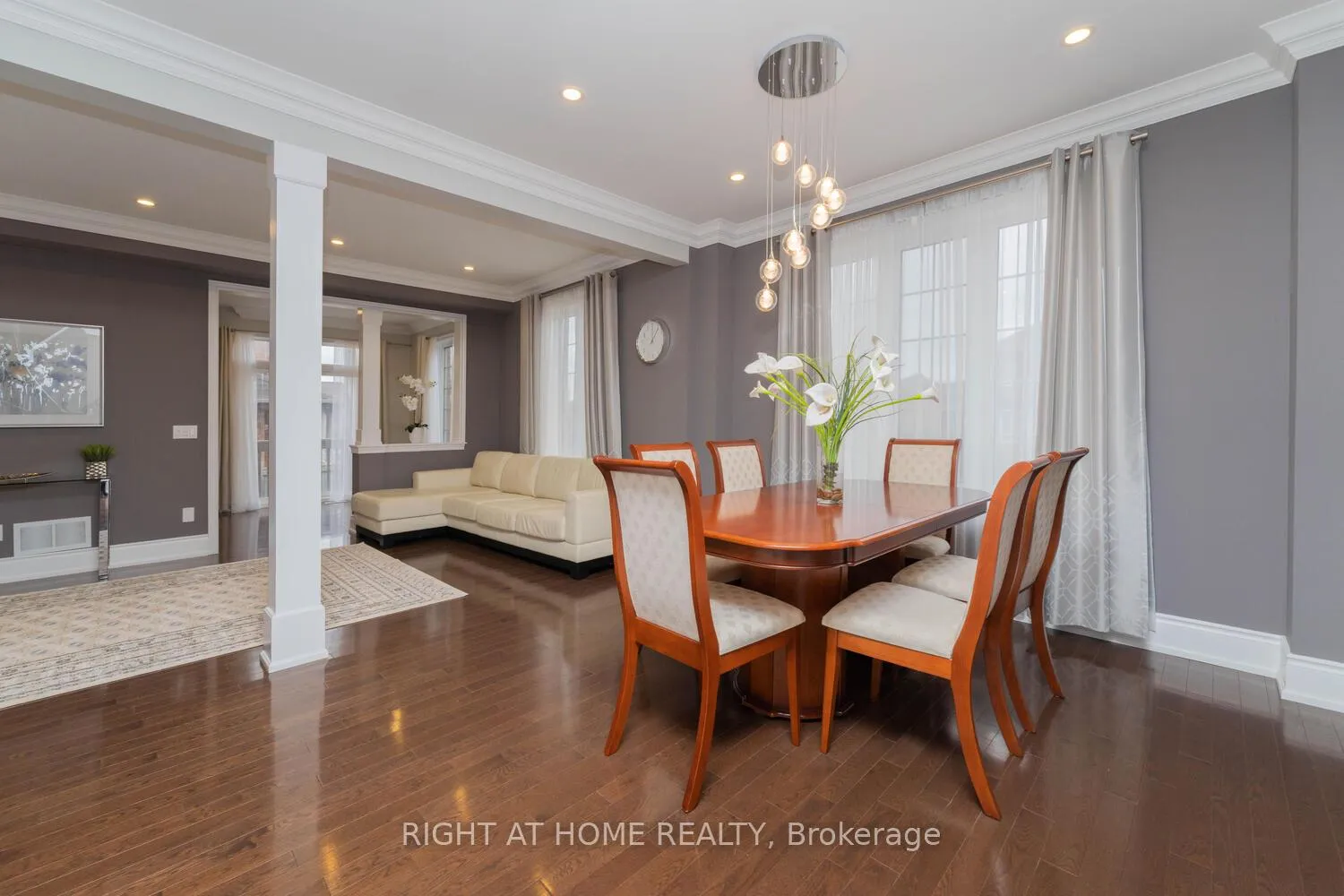 Photo 5 of 19 Ascalon Drive, Vaughan, Patterson — HOMEH