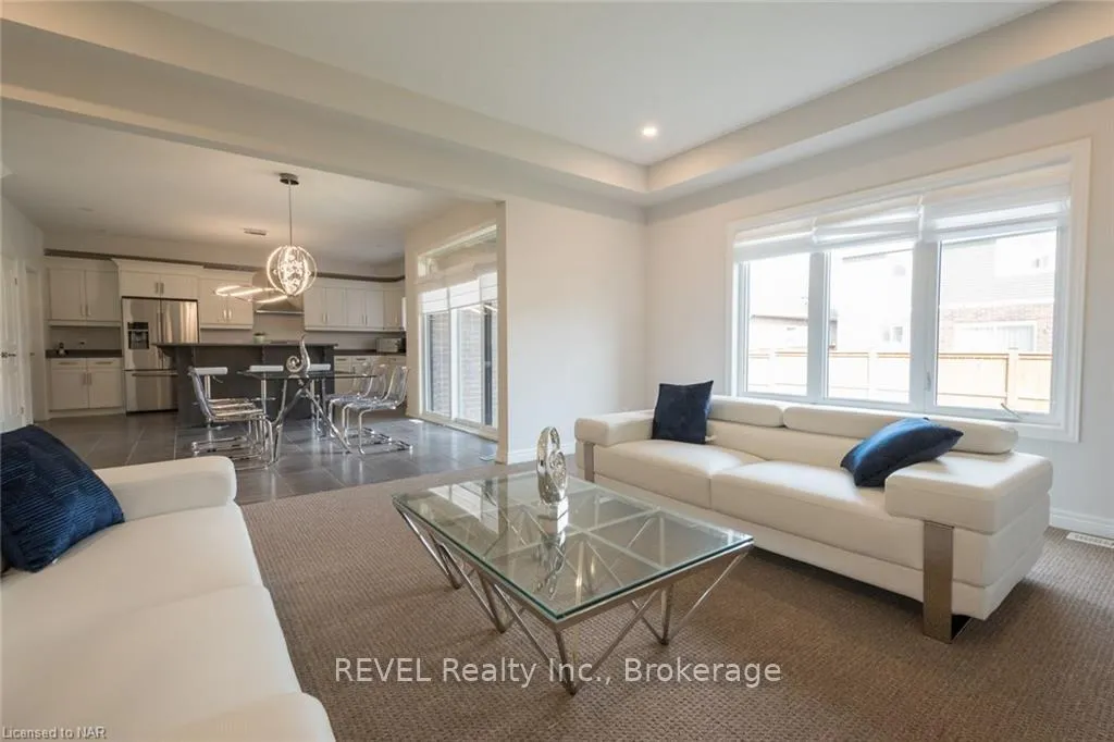 Photo 13 of 359 Silverwood Avenue, Welland, Coyle Creek — HOMEH