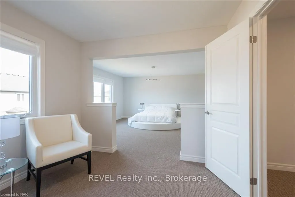Photo 26 of 359 Silverwood Avenue, Welland, Coyle Creek — HOMEH