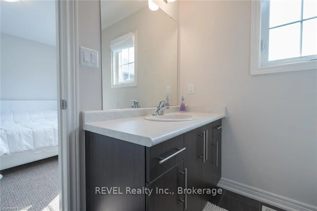 Photo 36 of 359 Silverwood Avenue, Welland, Coyle Creek — HOMEH