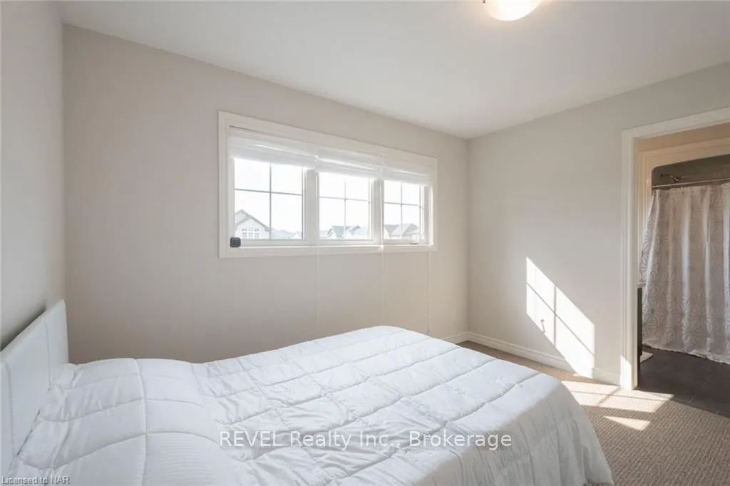 Photo 38 of 359 Silverwood Avenue, Welland, Coyle Creek — HOMEH