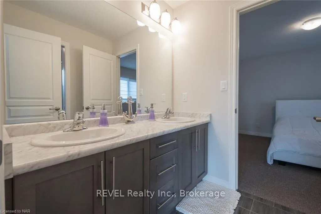 Photo 43 of 359 Silverwood Avenue, Welland, Coyle Creek — HOMEH