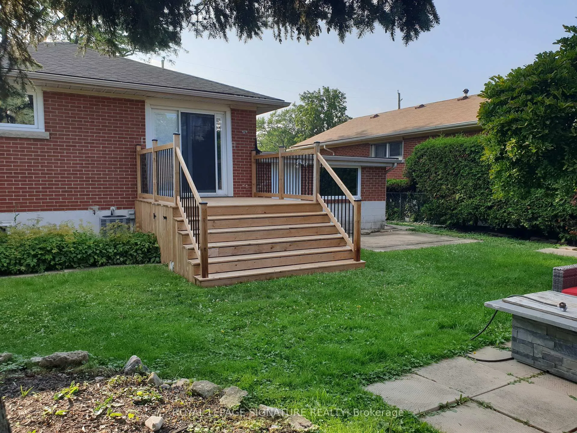 Photo 2 of 207 West 33rd St Street, Hamilton, Westcliffe — HOMEH