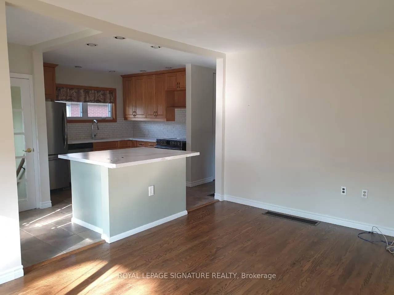 Photo 5 of 207 West 33rd St Street, Hamilton, Westcliffe — HOMEH