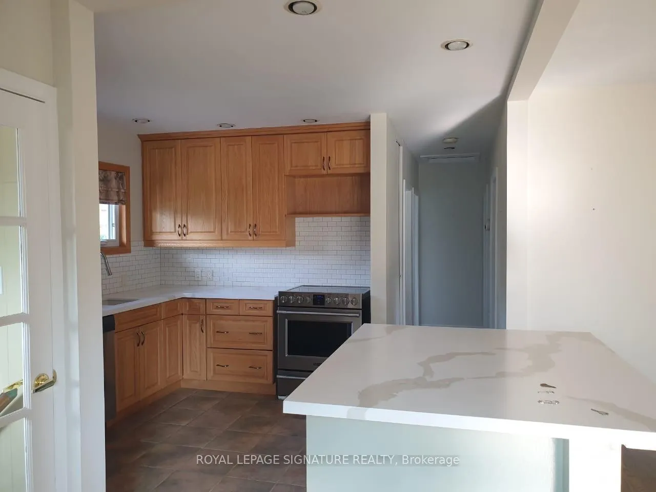Photo 8 of 207 West 33rd St Street, Hamilton, Westcliffe — HOMEH