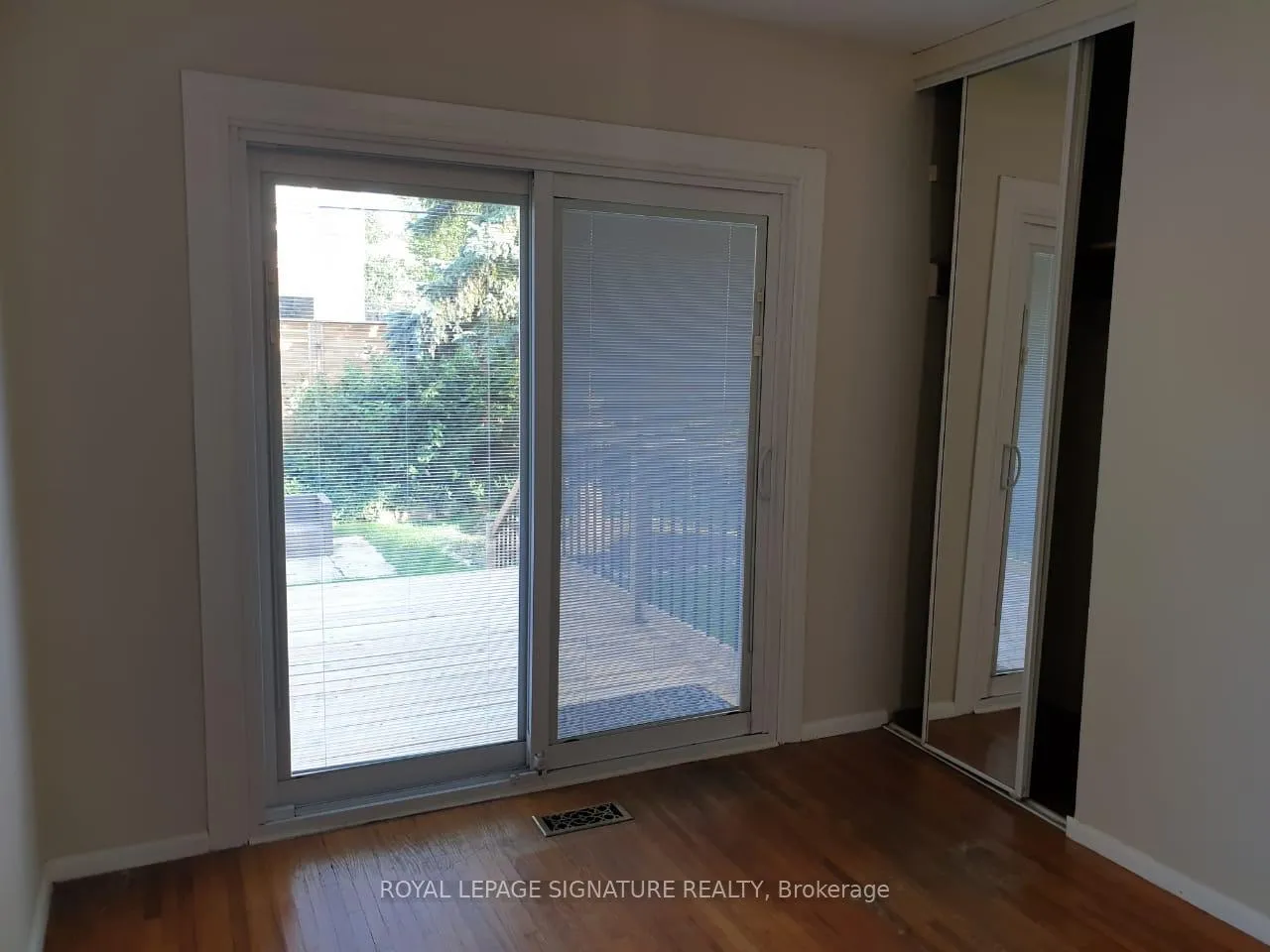 Photo 12 of 207 West 33rd St Street, Hamilton, Westcliffe — HOMEH