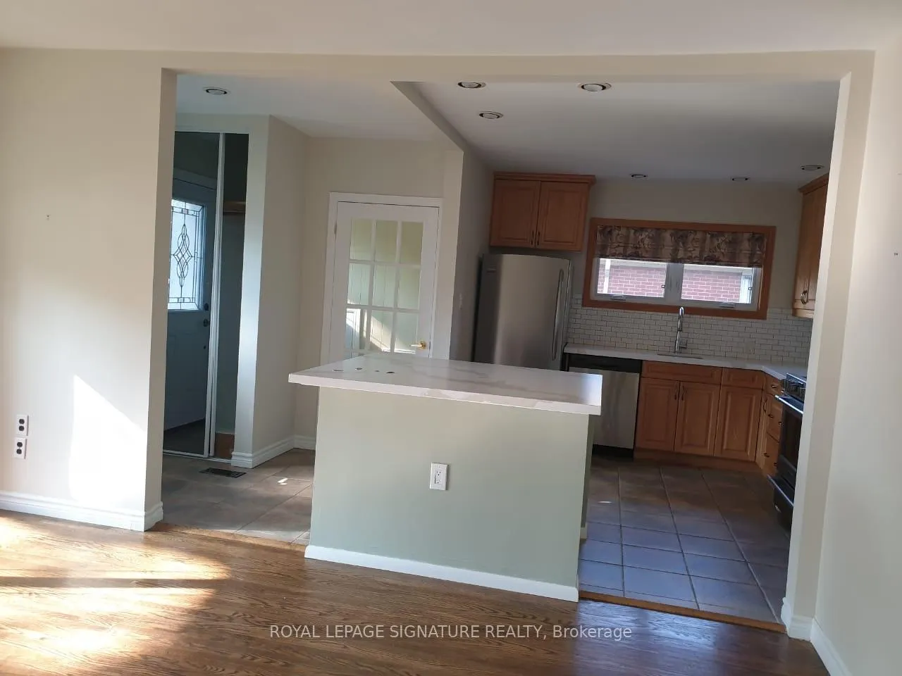 Photo 13 of 207 West 33rd St Street, Hamilton, Westcliffe — HOMEH