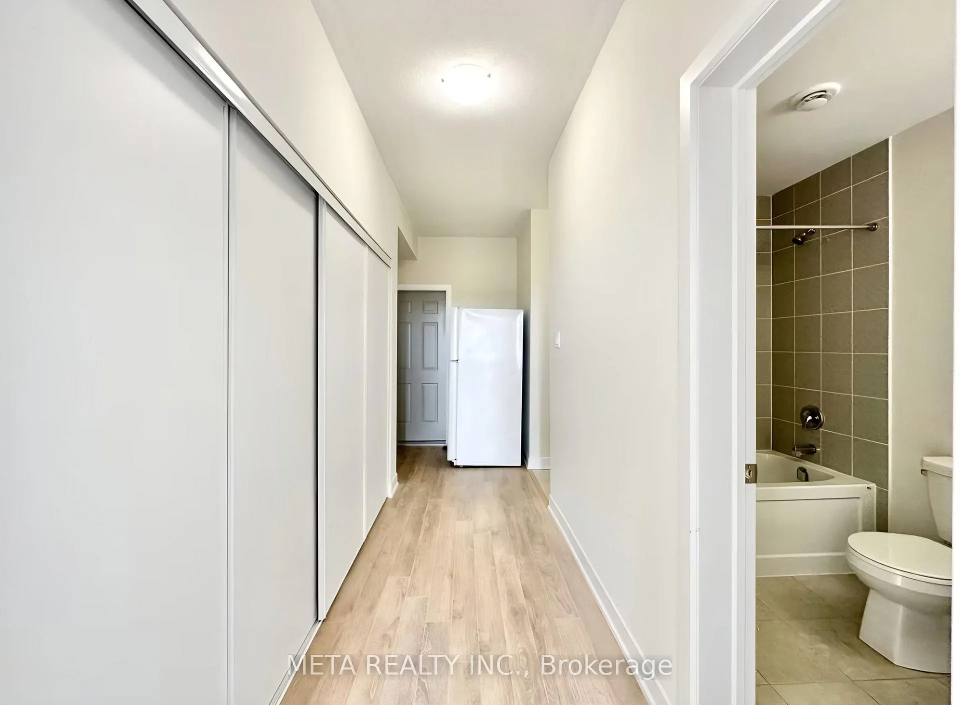 Photo 6 of 111 vanier Street, Whitby, Williamsburg — HOMEH