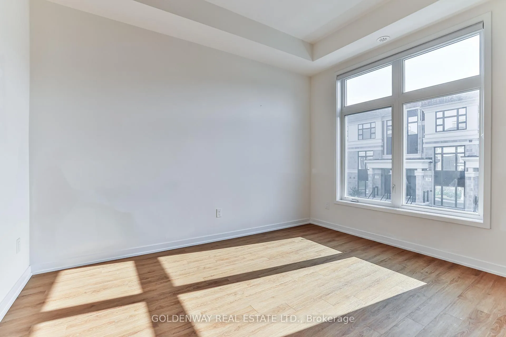 Photo 5 of 31 Wuhan Lane, Markham, Wismer — HOMEH