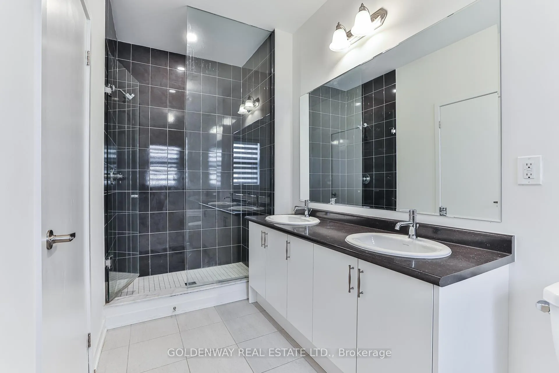 Photo 12 of 31 Wuhan Lane, Markham, Wismer — HOMEH