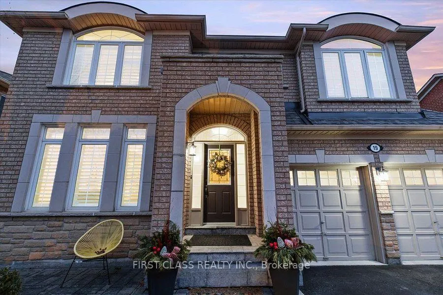 Photo 3 of 19 Ferdinand Avenue, Vaughan, Vellore Village — HOMEH