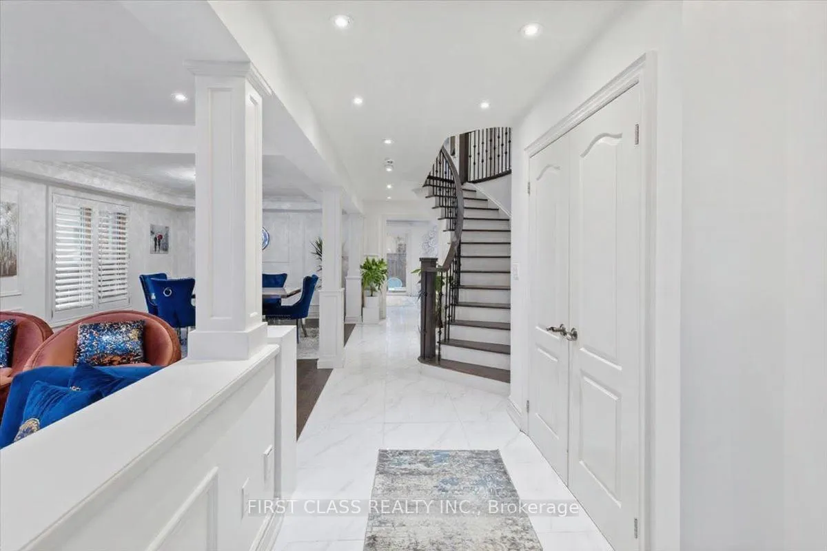 Photo 4 of 19 Ferdinand Avenue, Vaughan, Vellore Village — HOMEH