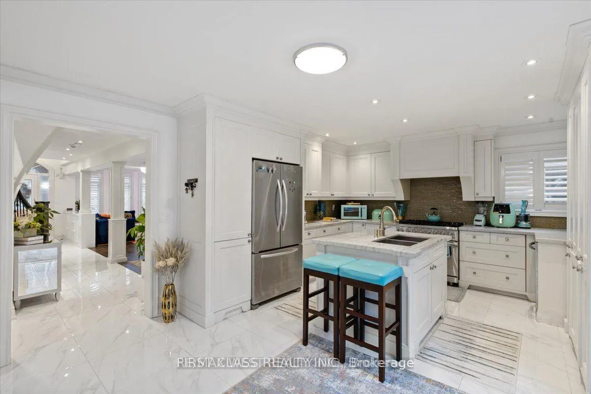 Photo 8 of 19 Ferdinand Avenue, Vaughan, Vellore Village — HOMEH
