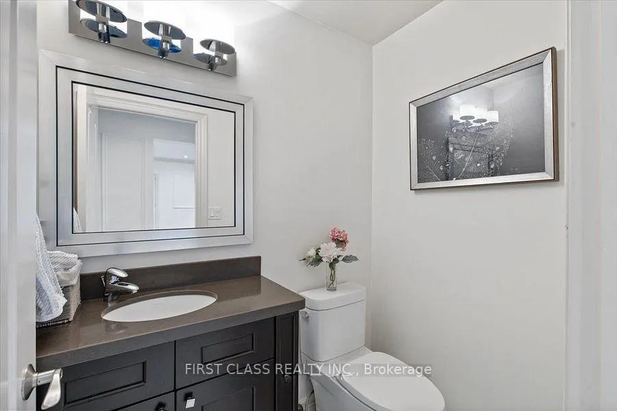 Photo 12 of 19 Ferdinand Avenue, Vaughan, Vellore Village — HOMEH