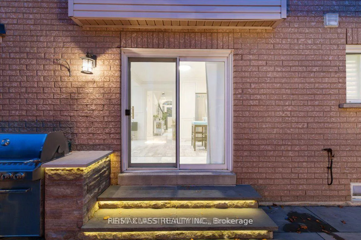 Photo 29 of 19 Ferdinand Avenue, Vaughan, Vellore Village — HOMEH