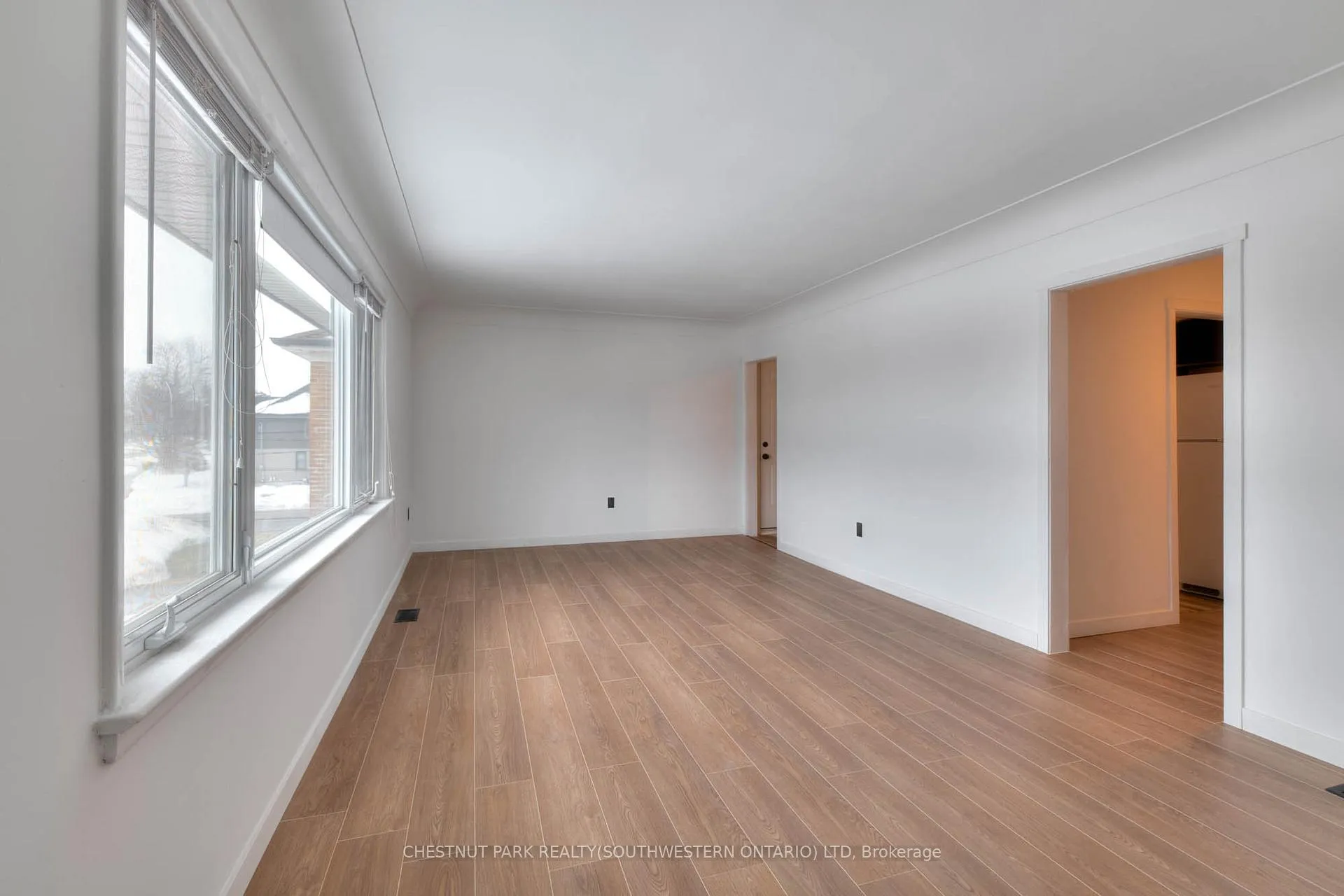 Photo 7 of 524 Krug Street, Kitchener — HOMEH