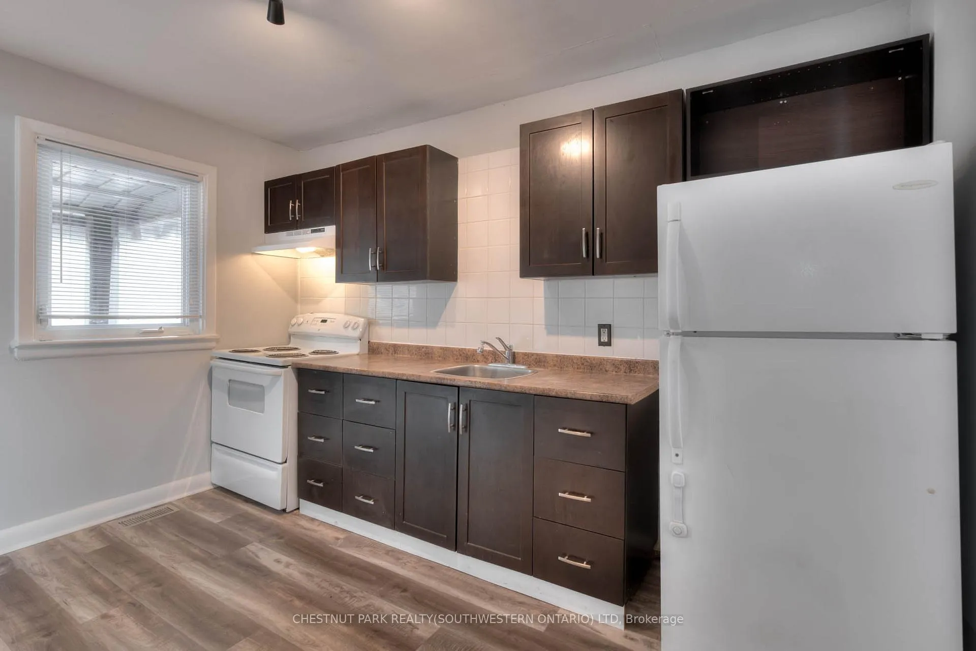 Photo 10 of 524 Krug Street, Kitchener — HOMEH