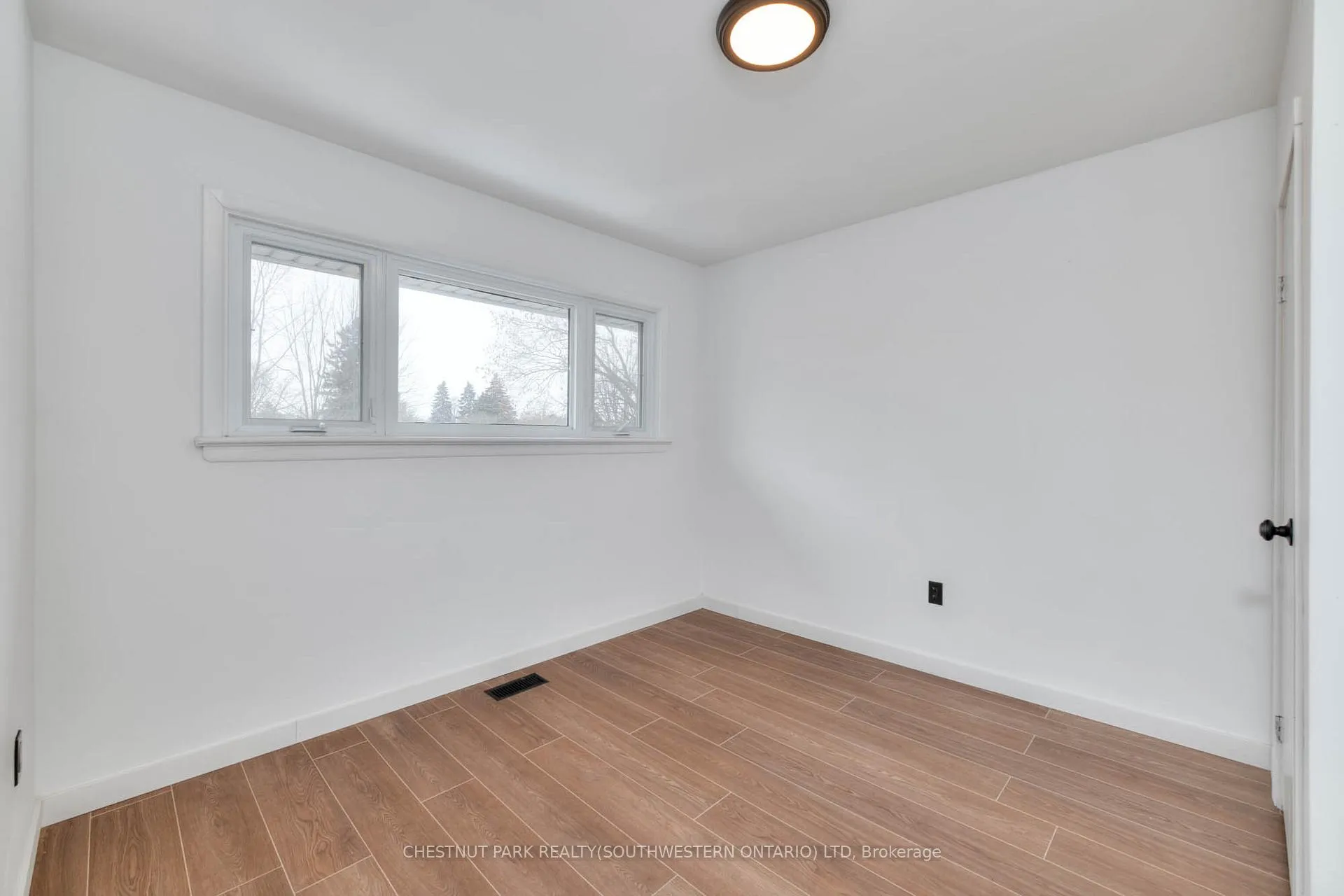 Photo 14 of 524 Krug Street, Kitchener — HOMEH
