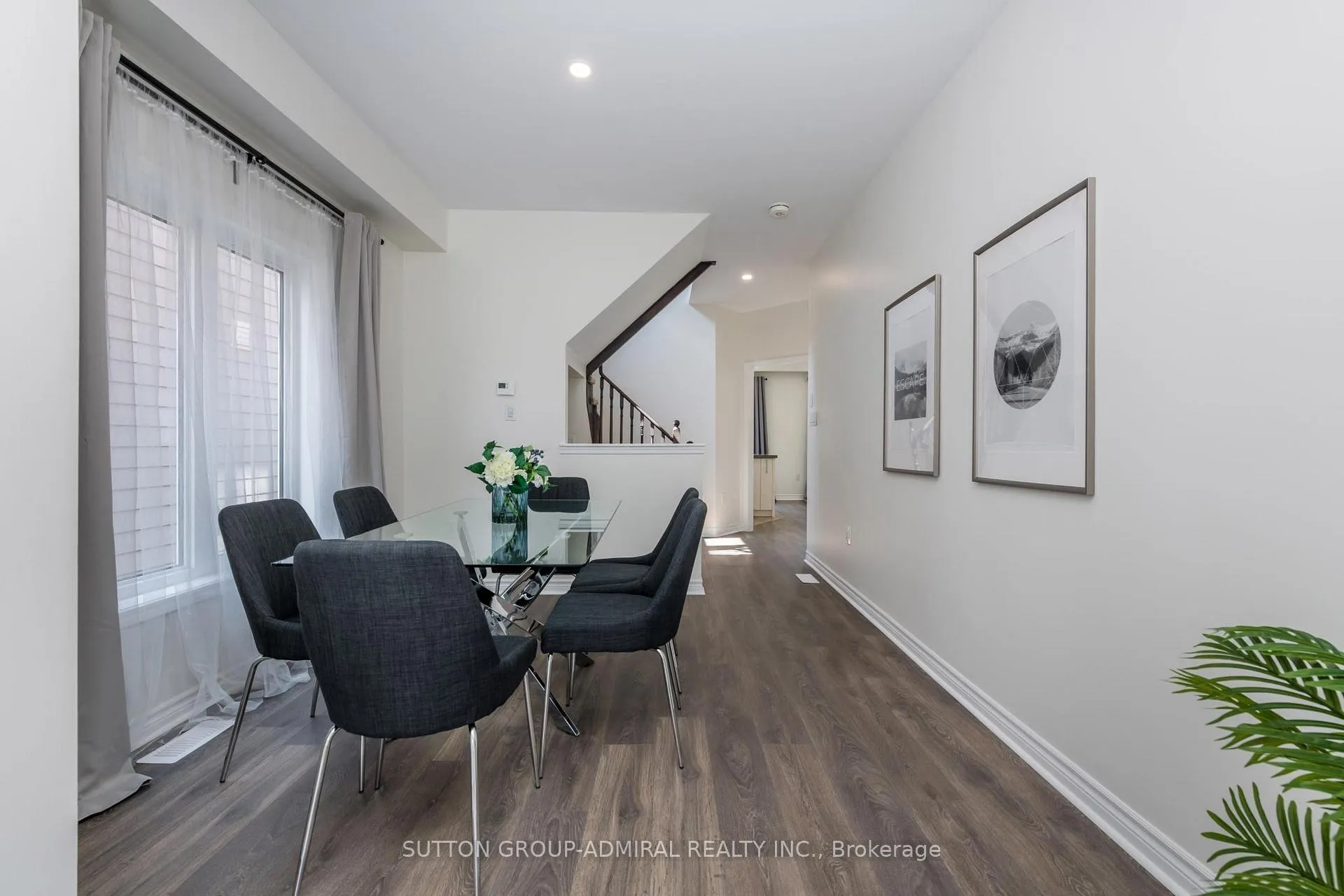 Photo 4 of 19 Bobolink Drive, Wasaga Beach — HOMEH