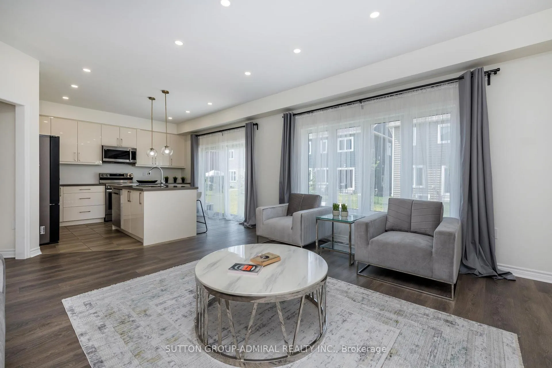 Photo 5 of 19 Bobolink Drive, Wasaga Beach — HOMEH
