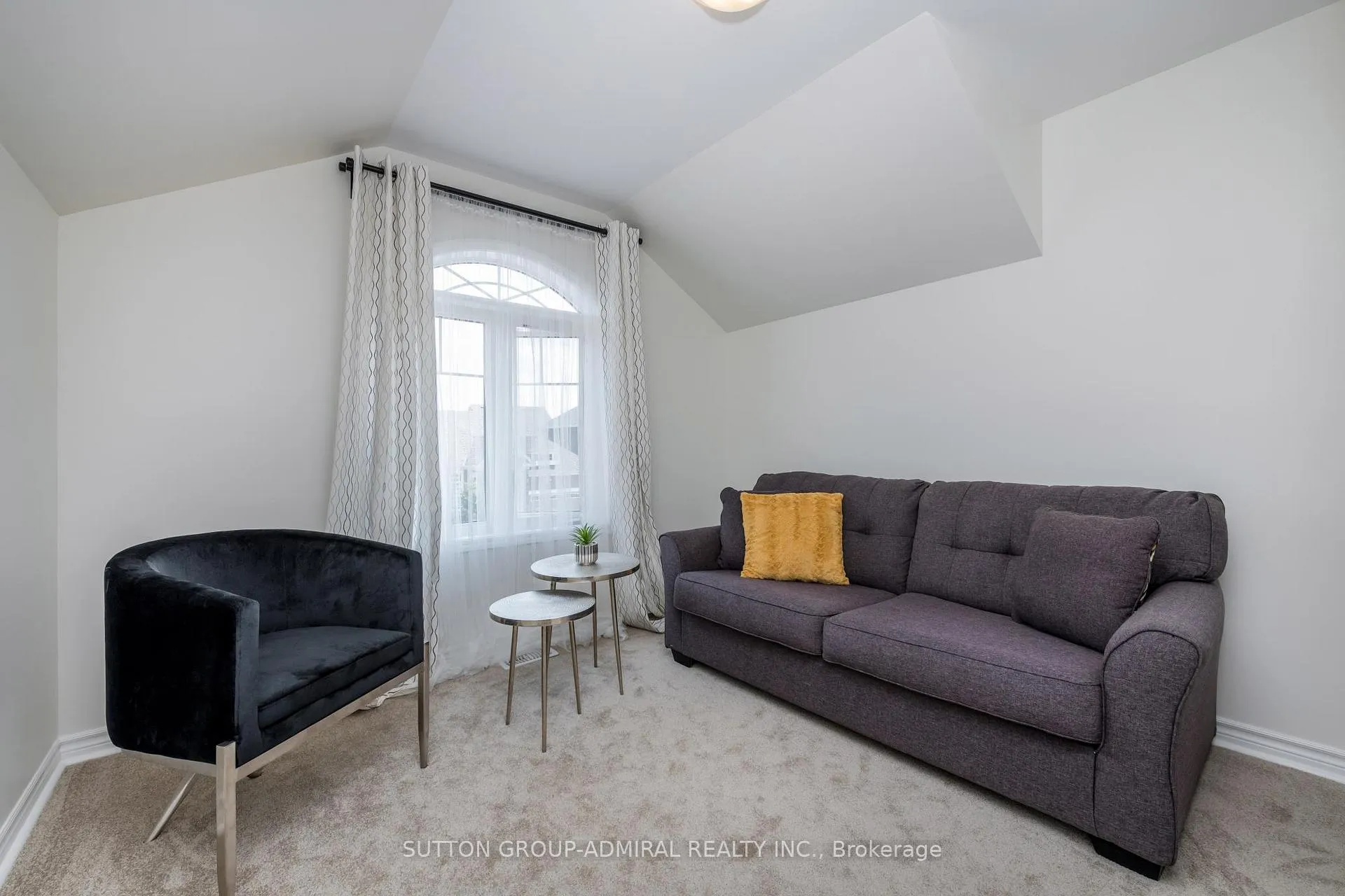 Photo 14 of 19 Bobolink Drive, Wasaga Beach — HOMEH