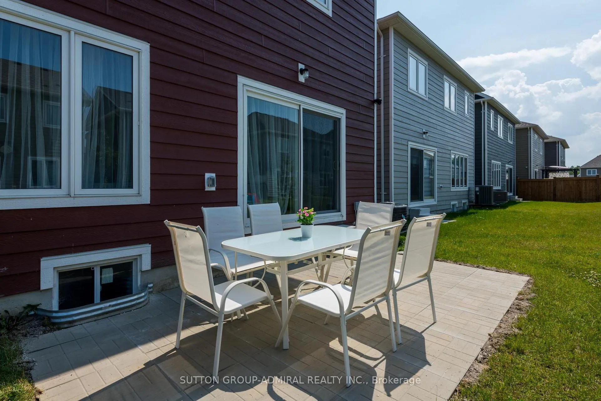 Photo 17 of 19 Bobolink Drive, Wasaga Beach — HOMEH