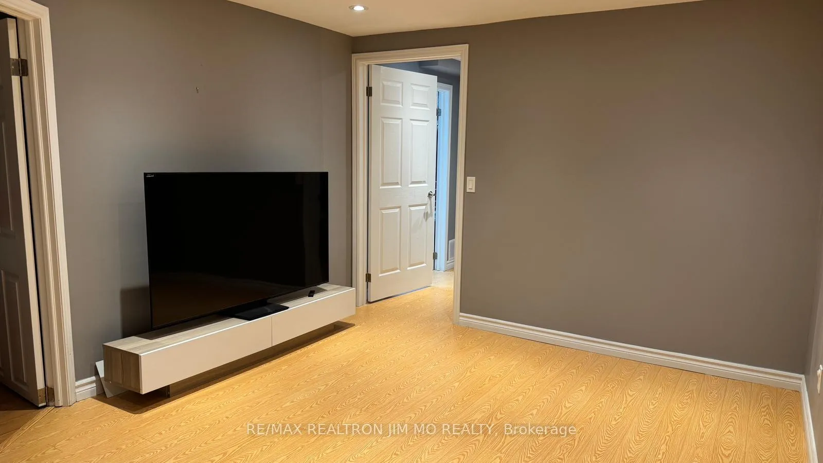 Photo 7 of Unit Basement, 50 Reginald Crescent, Markham, Markham Village — HOMEH