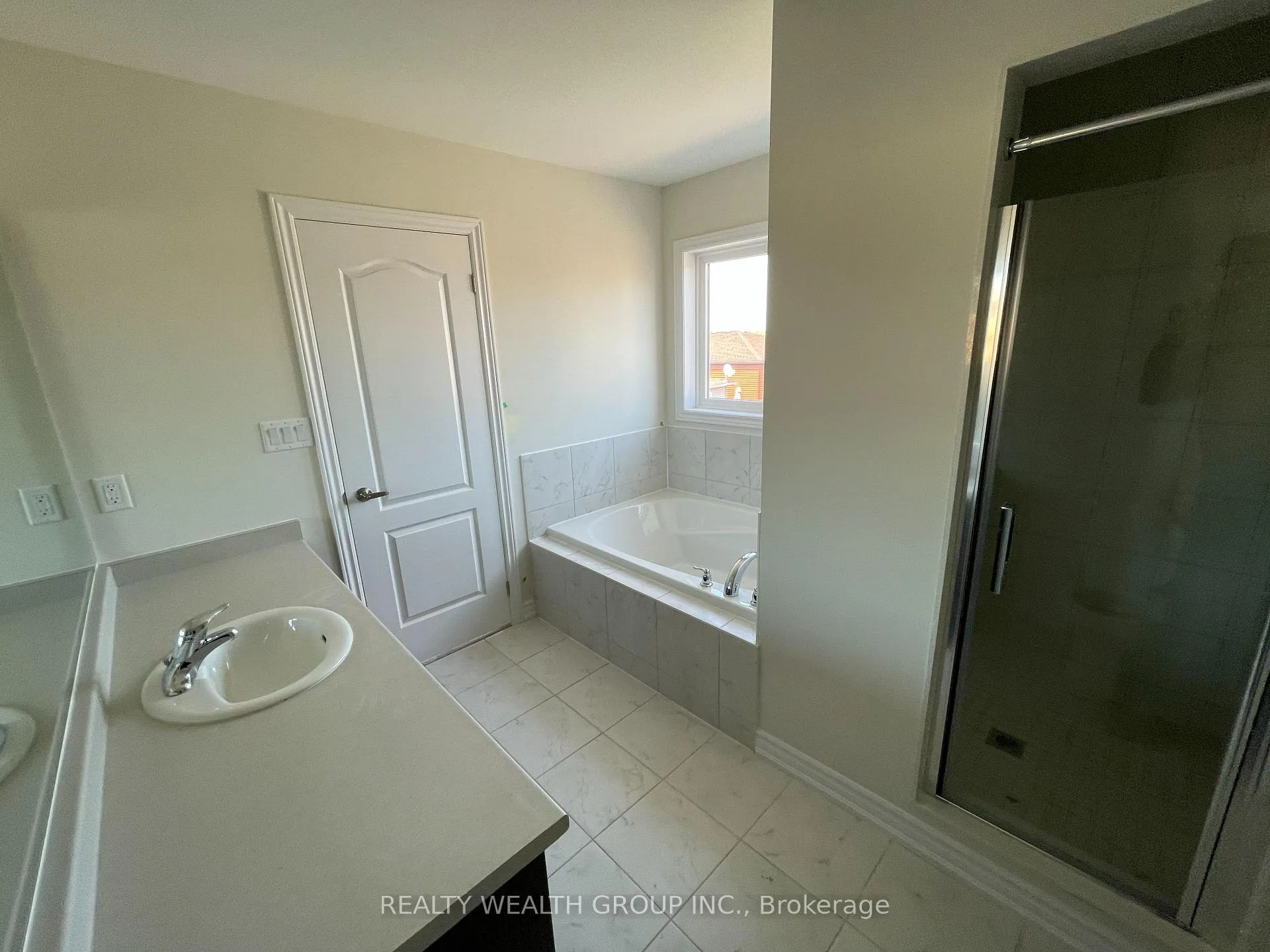 Photo 7 of 26 Tumblewood Place, Welland, Dain City — HOMEH