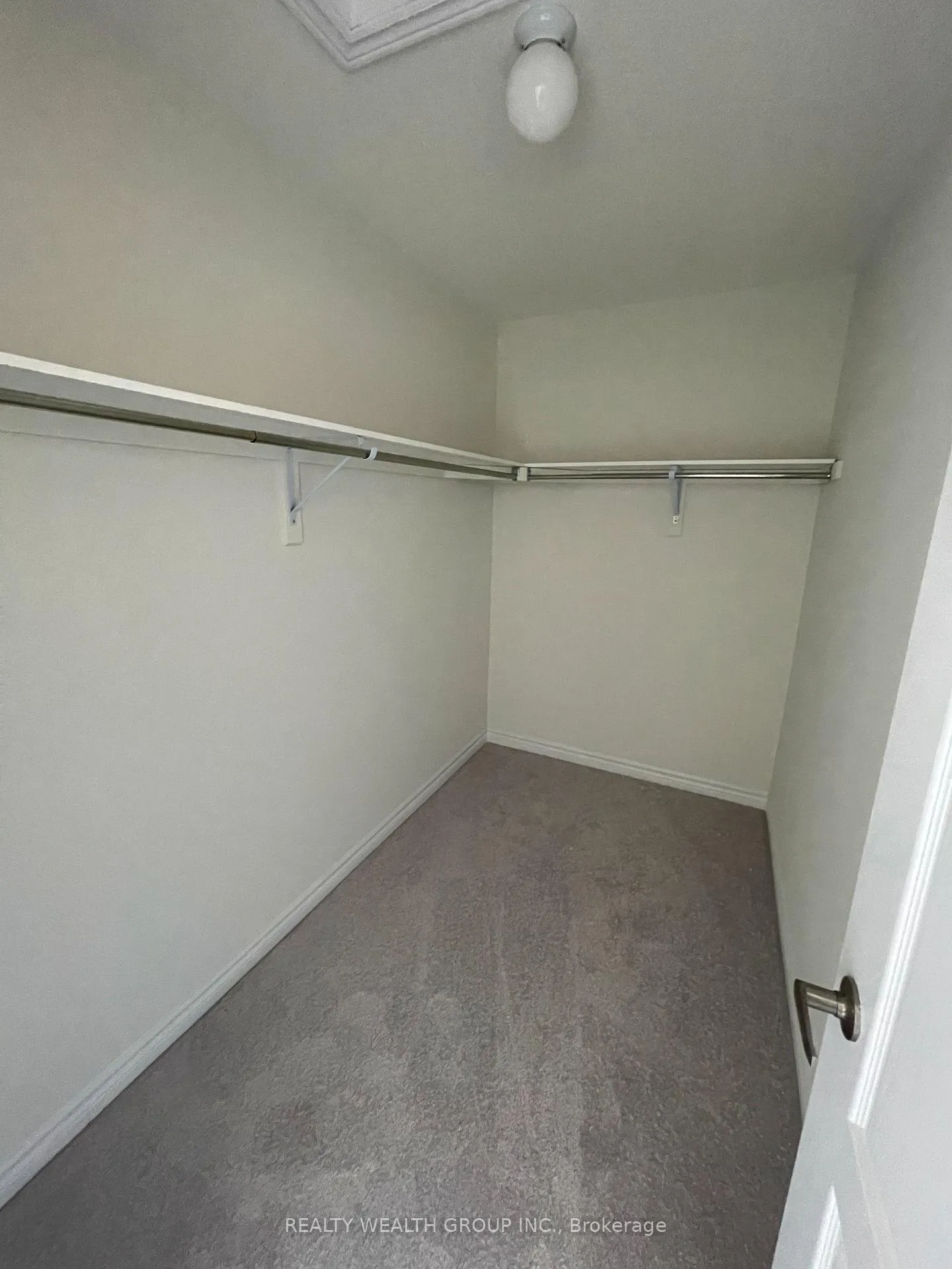 Photo 10 of 26 Tumblewood Place, Welland, Dain City — HOMEH