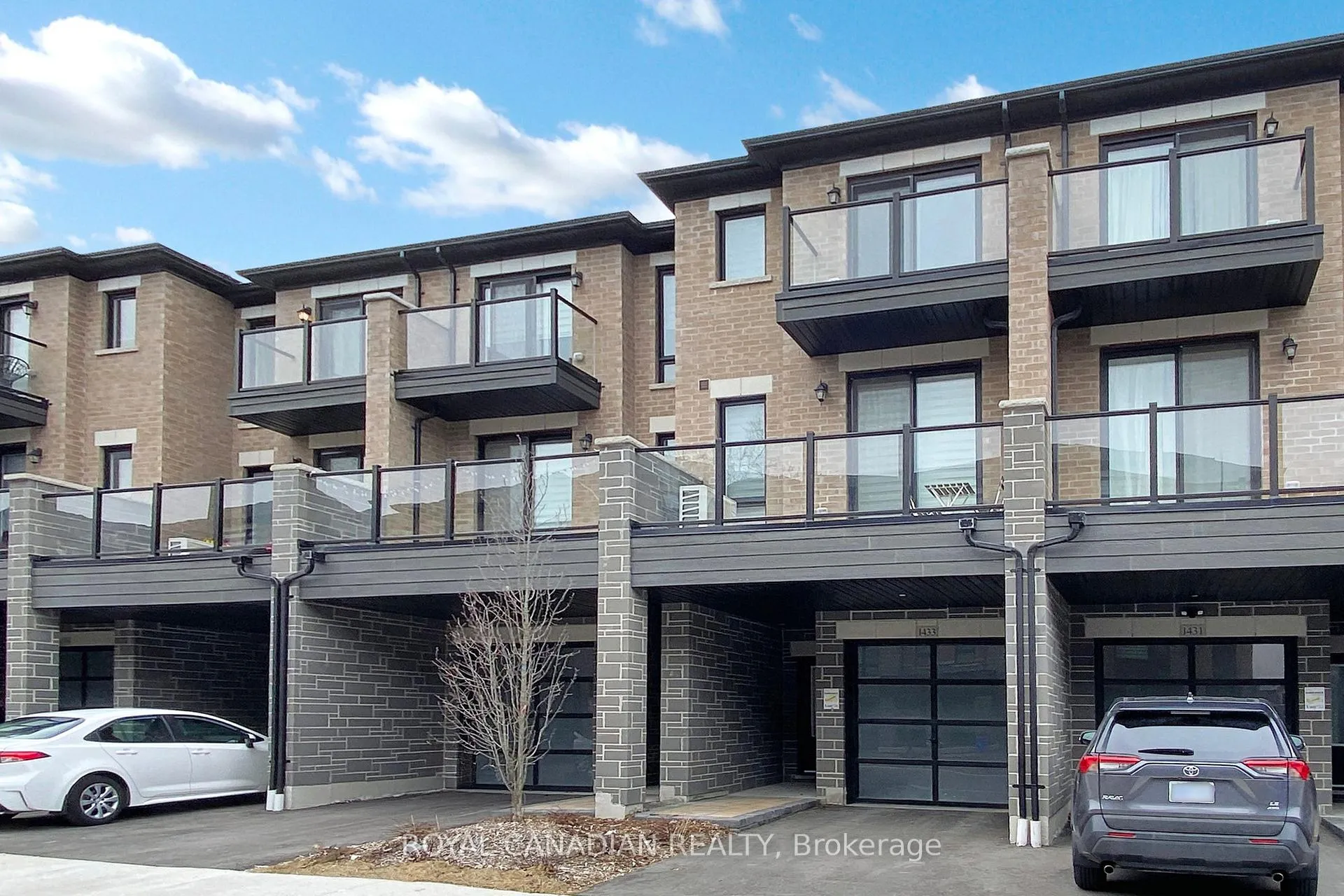 Photo 2 of Unit 56, 1433 Coral Springs Path, Oshawa, Taunton — HOMEH