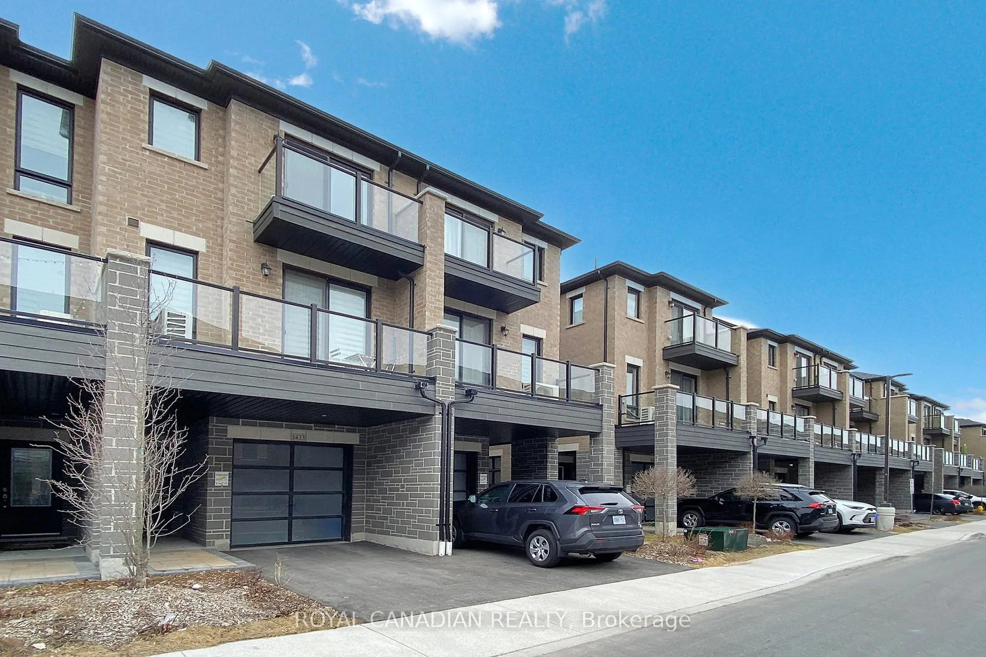 Photo 3 of Unit 56, 1433 Coral Springs Path, Oshawa, Taunton — HOMEH