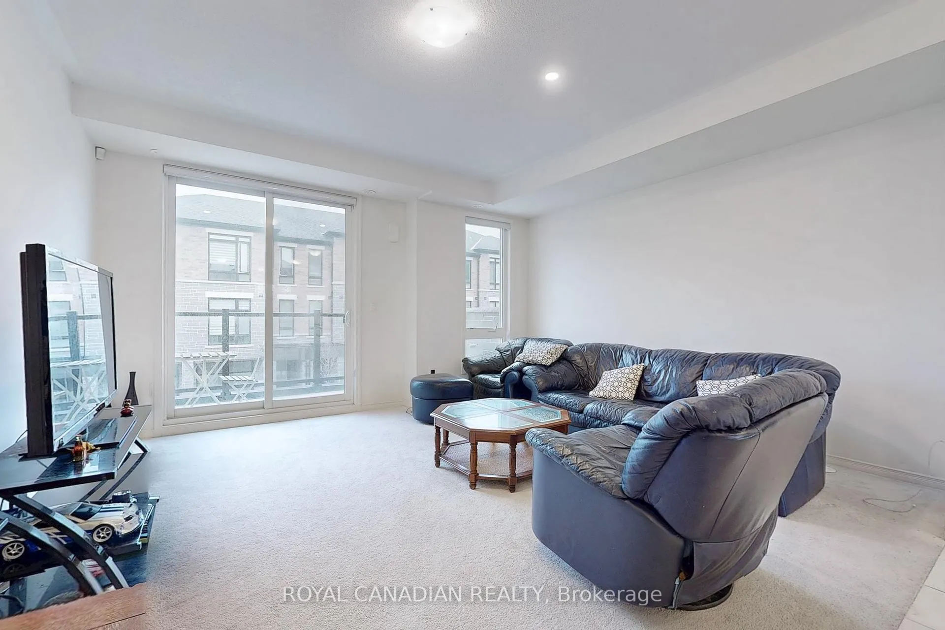 Photo 6 of Unit 56, 1433 Coral Springs Path, Oshawa, Taunton — HOMEH