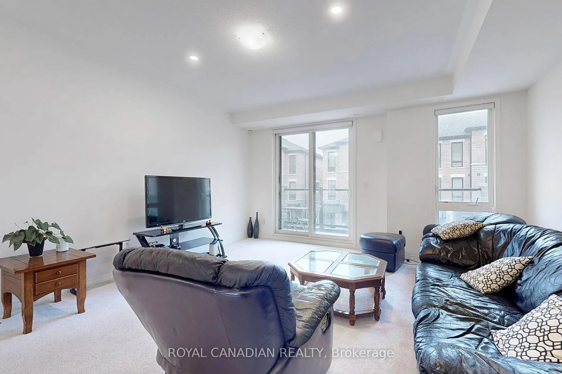 Photo 7 of Unit 56, 1433 Coral Springs Path, Oshawa, Taunton — HOMEH