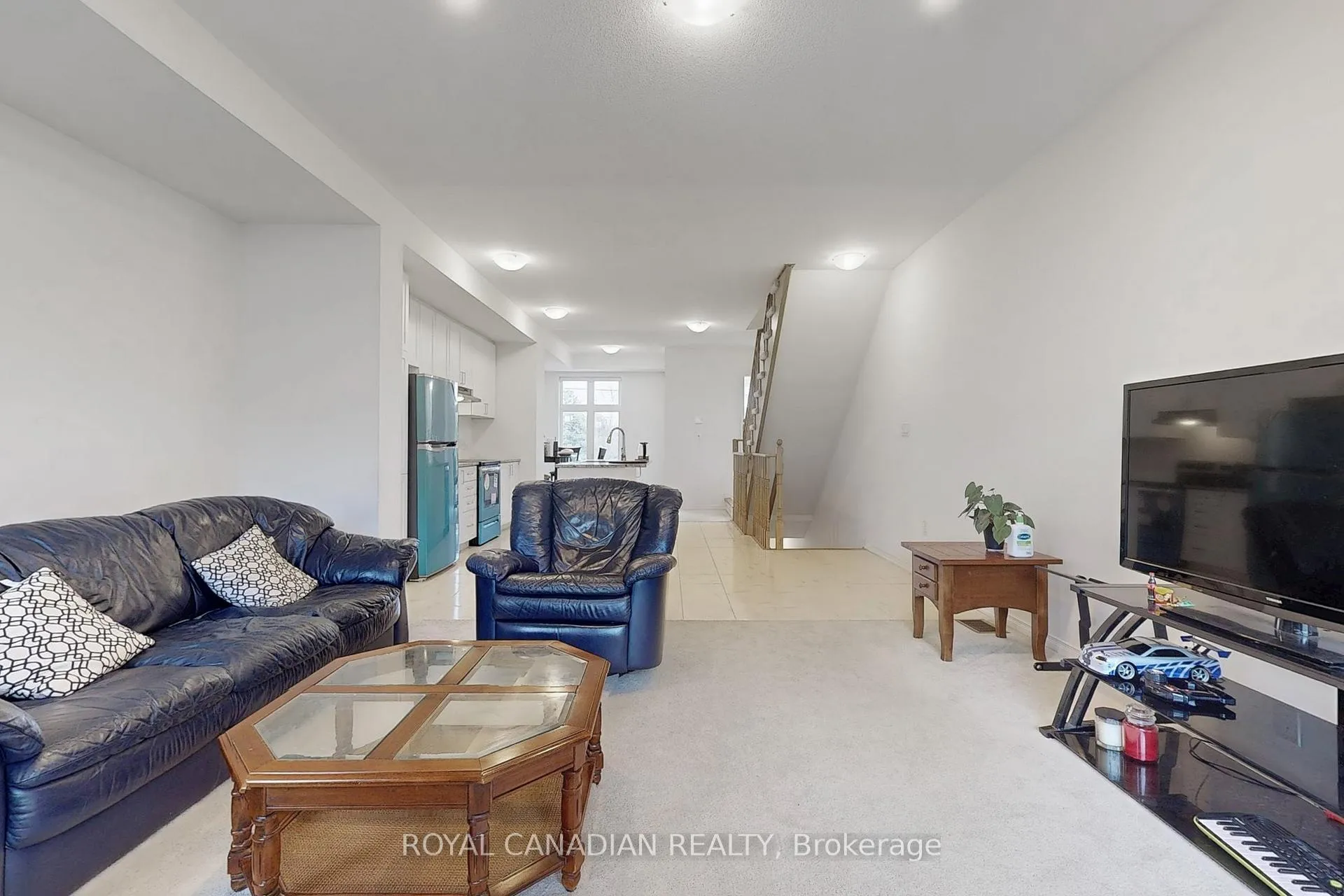 Photo 9 of Unit 56, 1433 Coral Springs Path, Oshawa, Taunton — HOMEH